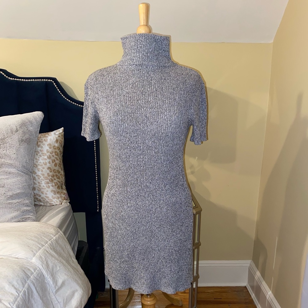 Forever 21. Grey marked sweater dress. Size small